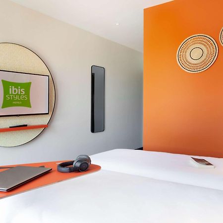 Ibis Styles Miramas Hotell Exteriör bild