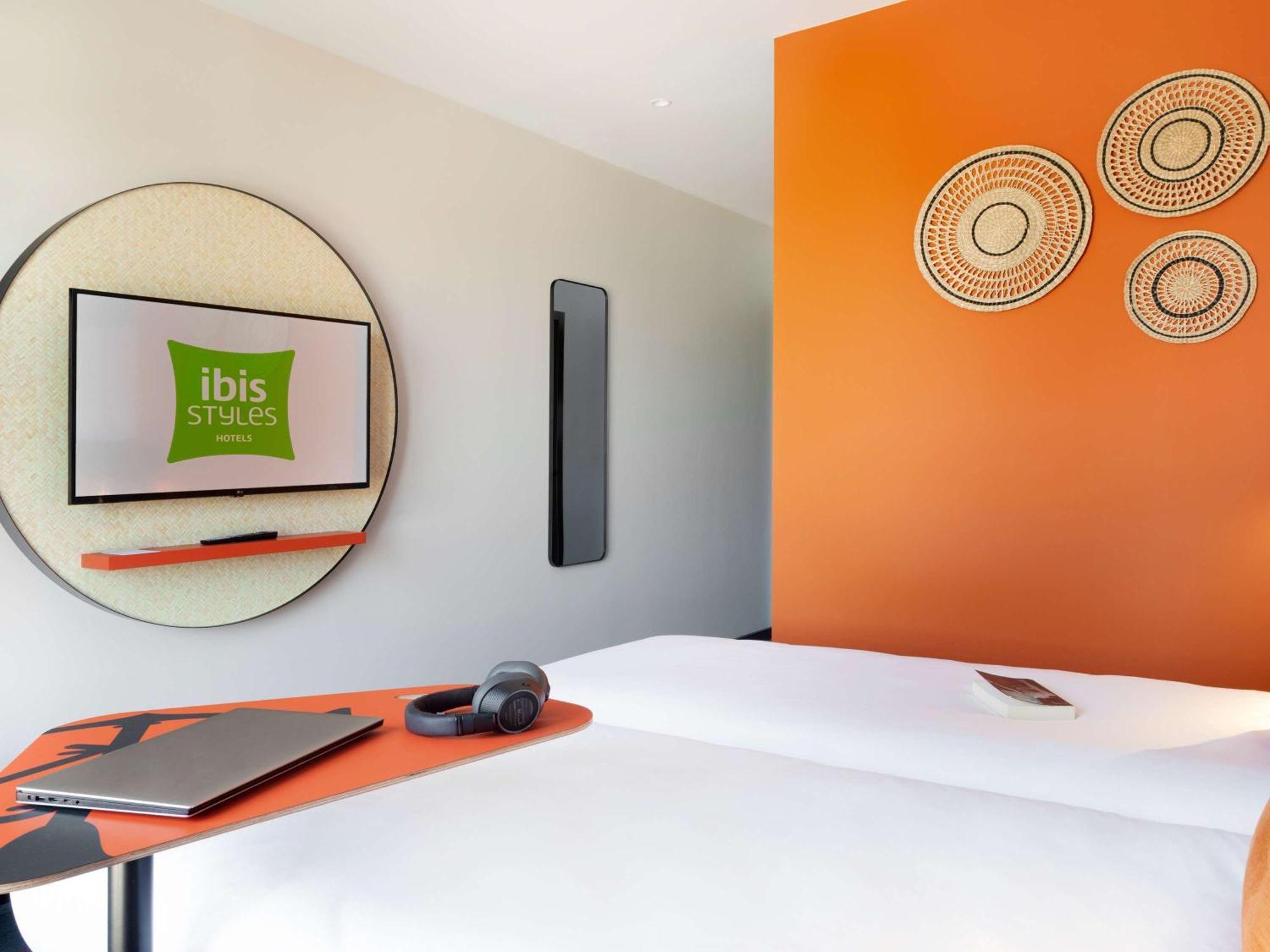 Ibis Styles Miramas Hotell Exteriör bild