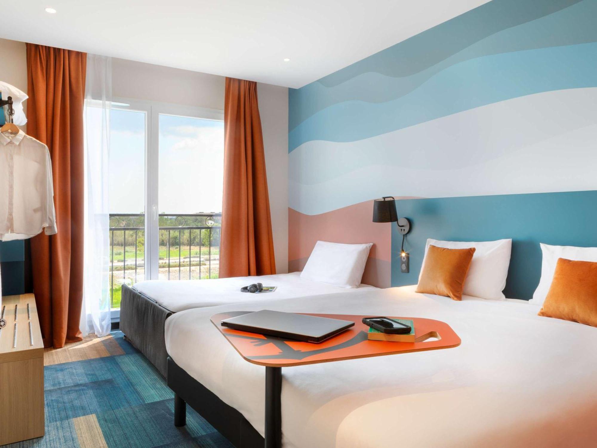 Ibis Styles Miramas Hotell Exteriör bild