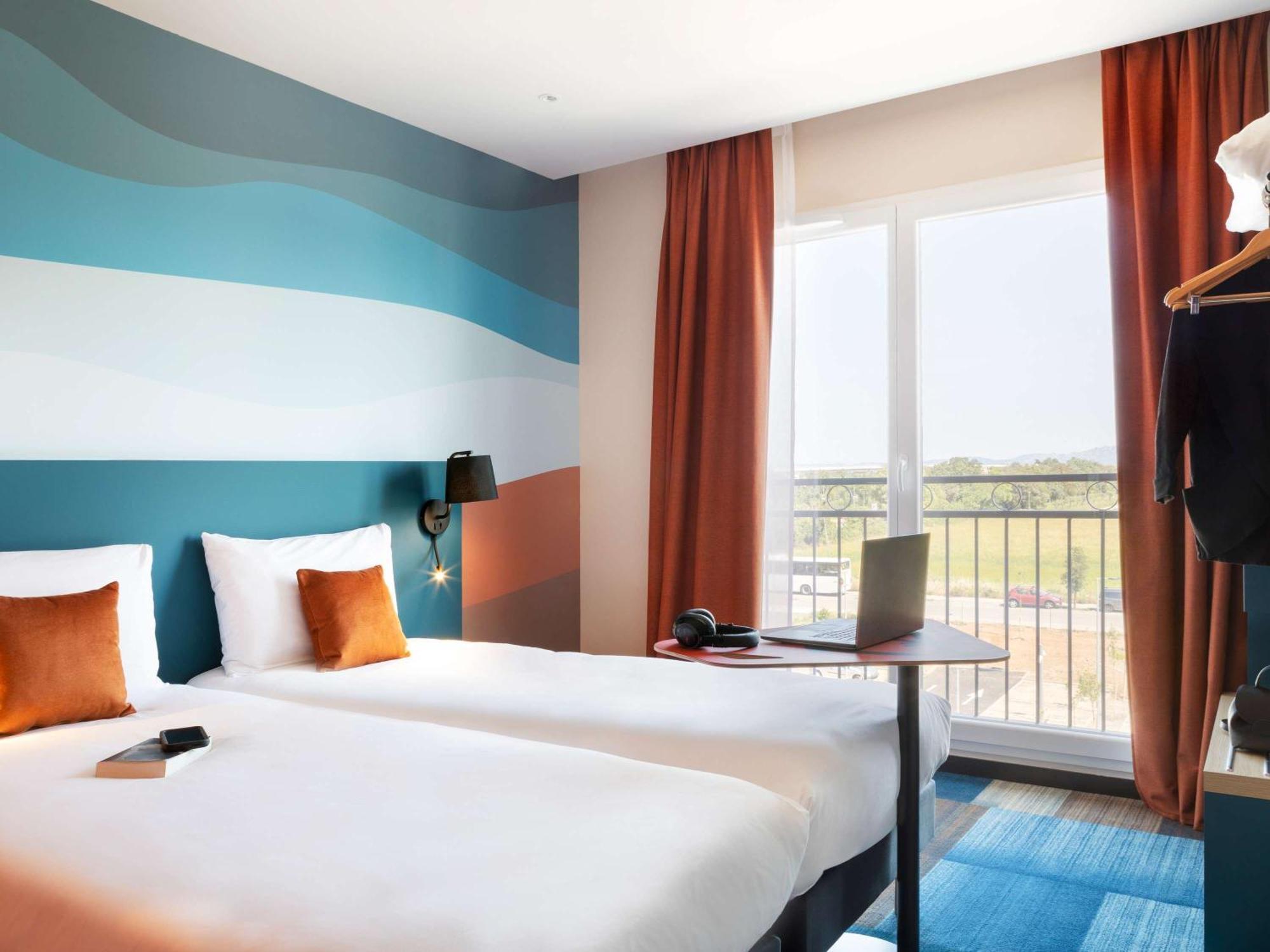 Ibis Styles Miramas Hotell Exteriör bild