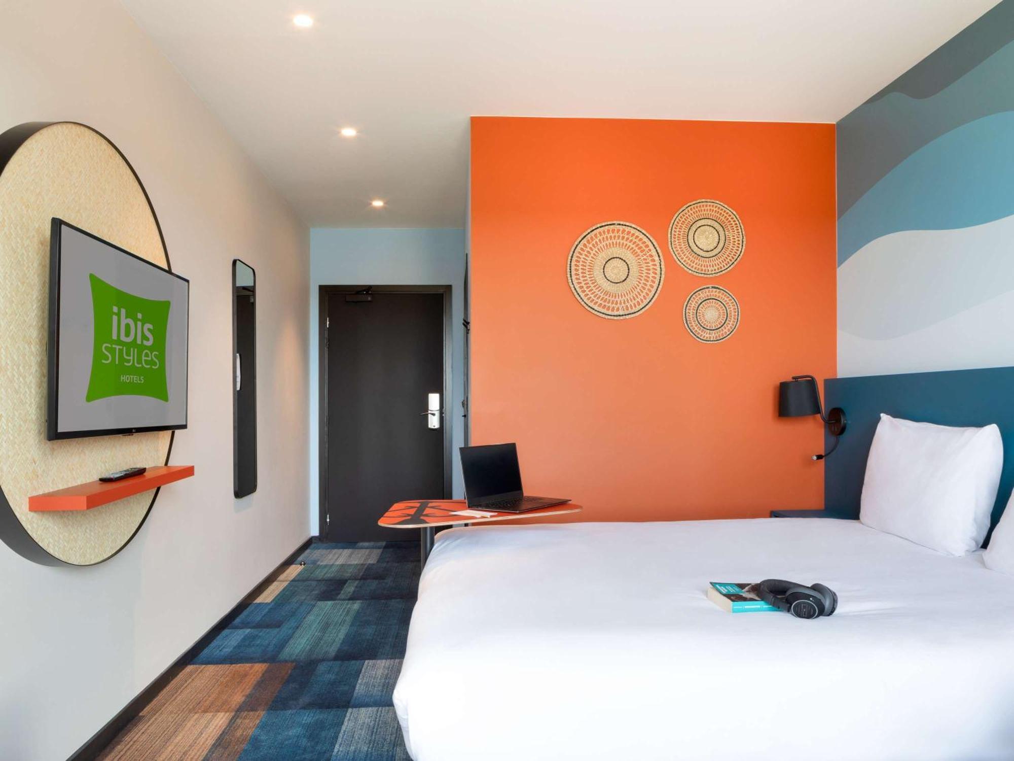 Ibis Styles Miramas Hotell Exteriör bild