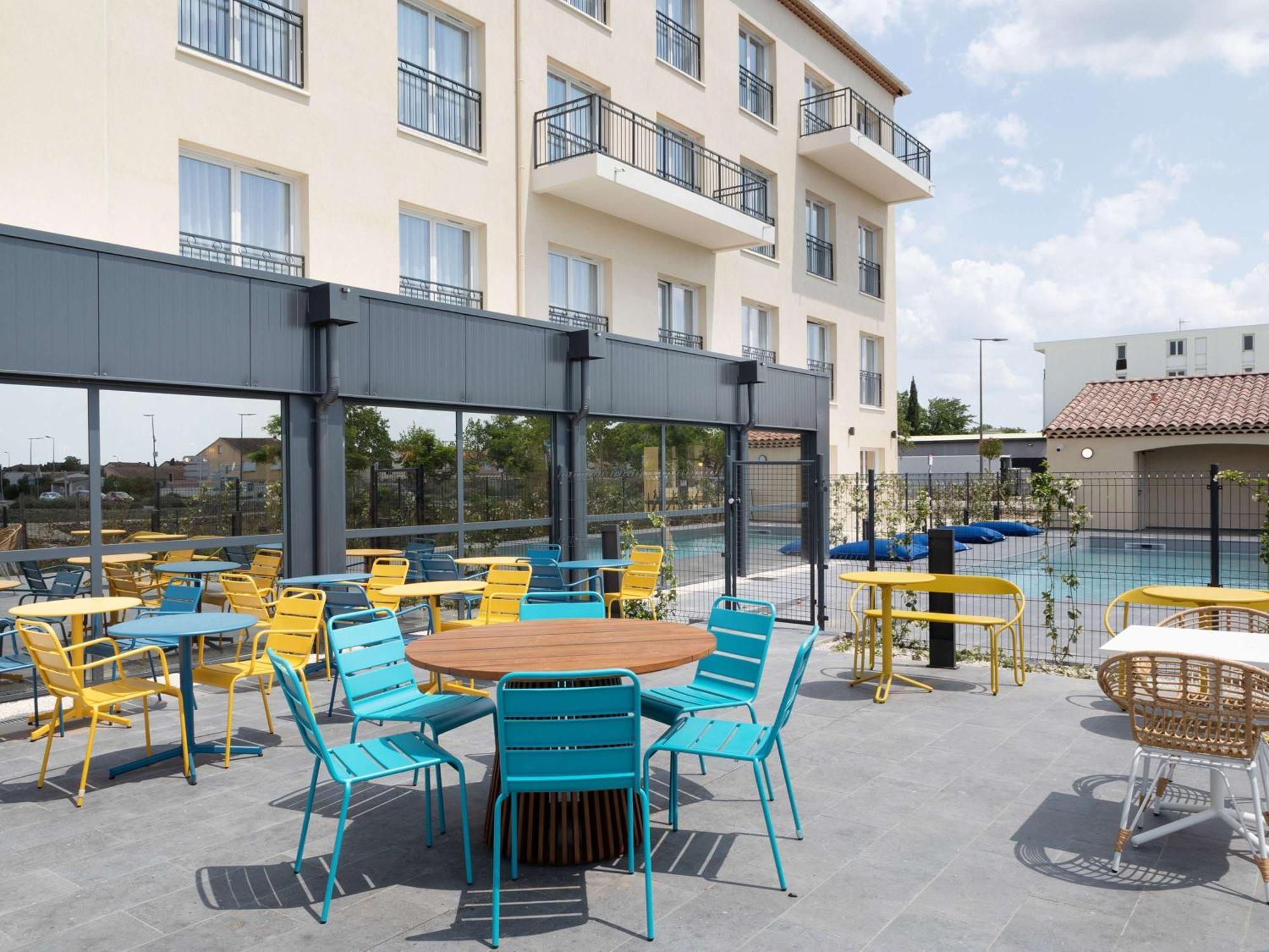 Ibis Styles Miramas Hotell Exteriör bild