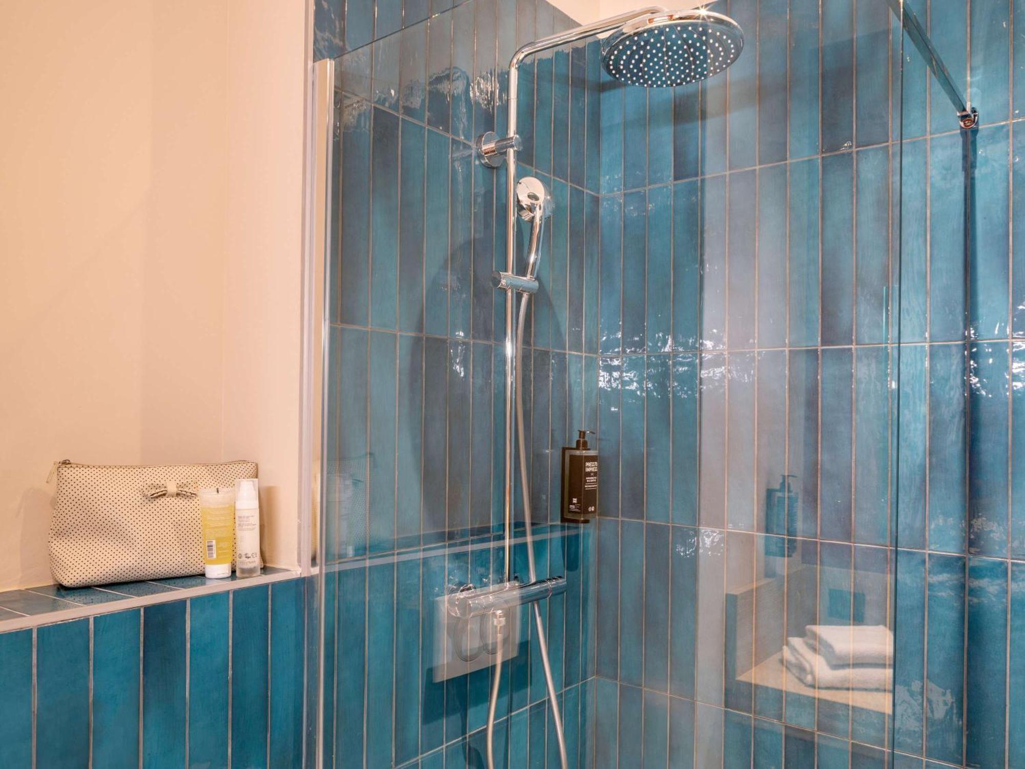 Ibis Styles Miramas Hotell Exteriör bild